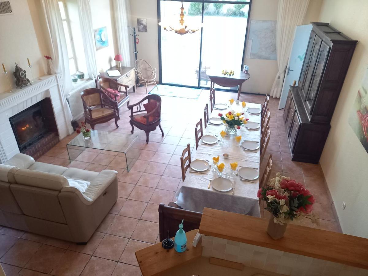 Huriel Les Malvaux Bed & Breakfast エクステリア 写真