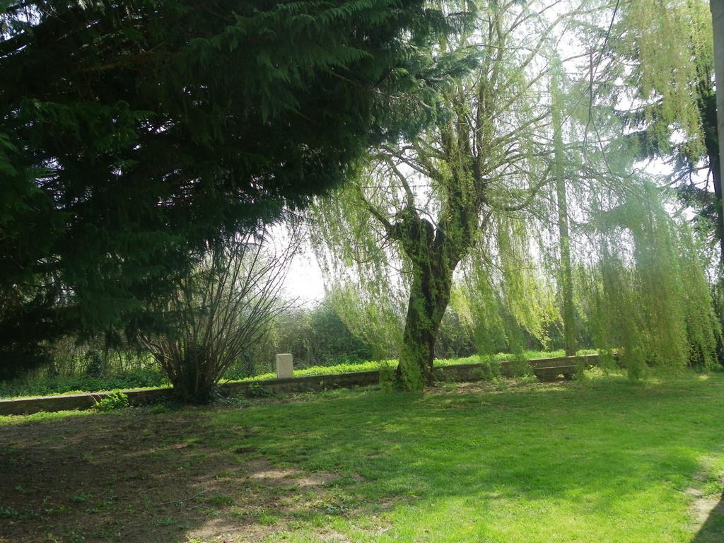 Huriel Les Malvaux Bed & Breakfast エクステリア 写真