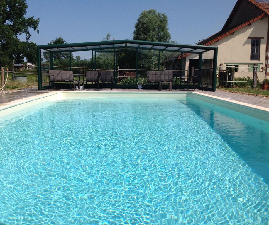 Huriel Les Malvaux Bed & Breakfast エクステリア 写真